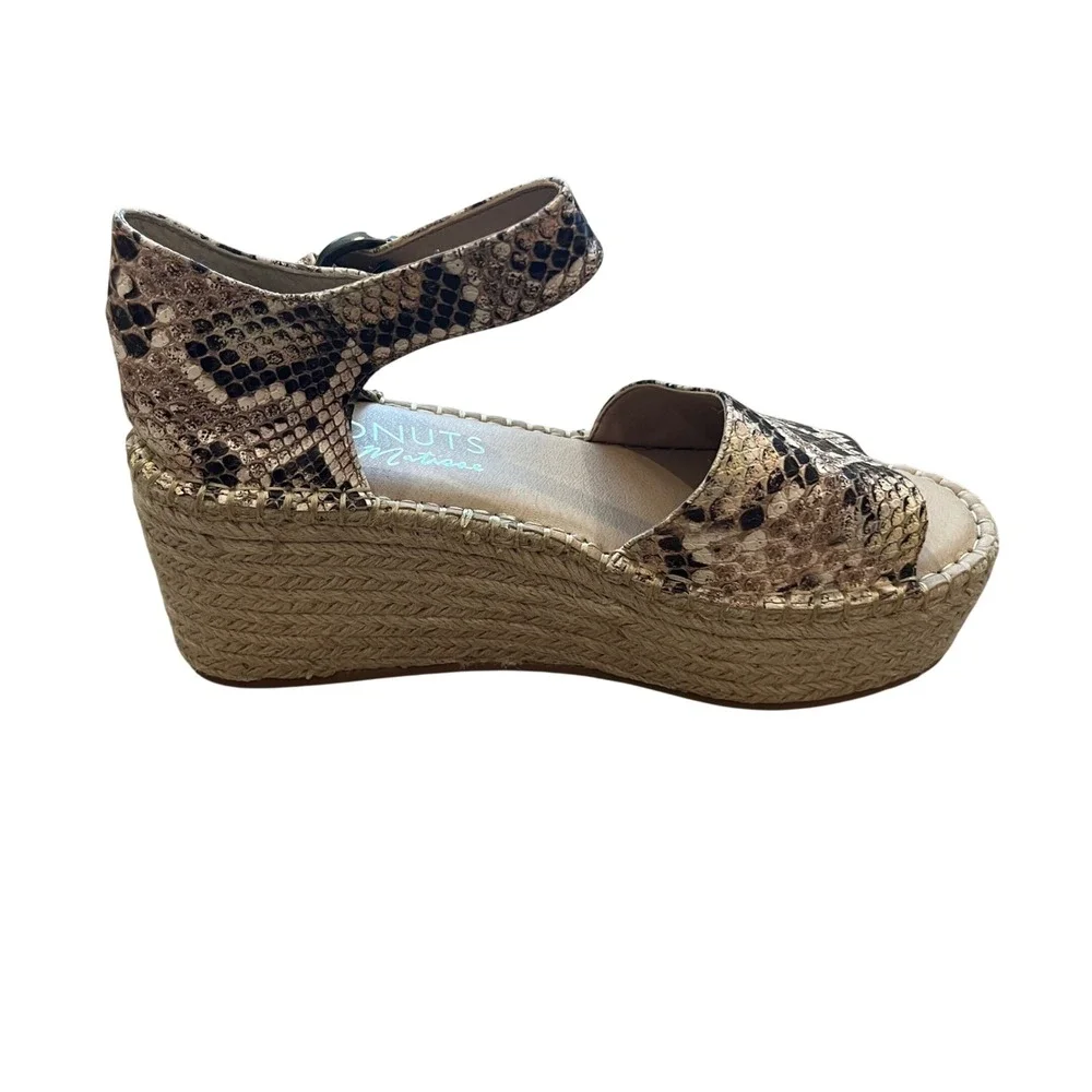 Coconuts by Matisse Flirty Snakeskin Espadrille Wedge Sandals Brown Tan Sz 8.5M‎